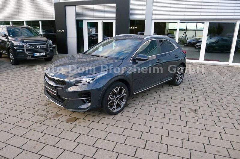 Grau Gebraucht 2022 Kia XCeed Platinum Edition SUV | 24.790 € (Etwas zu teuer) - Bild 1/4