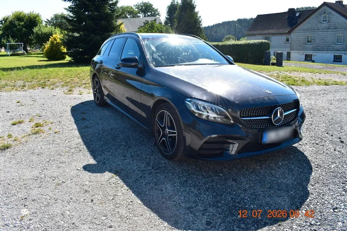 Gebraucht Mercedes C220 194 PS (142 kW) 2020 Schwarz Limousine