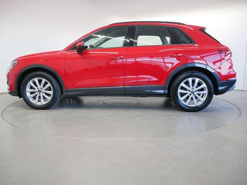 Gebraucht Audi Q3 Advanced 150 PS (110 kW) 2022 Tangorot metallic SUV