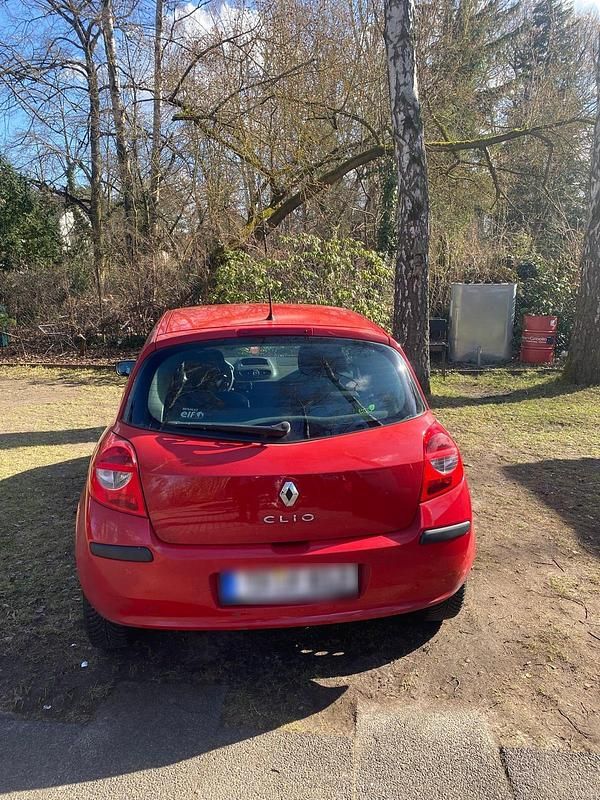 Gebraucht Renault Clio II 75 PS (55 kW) 2008 Rot Kleinwagen
