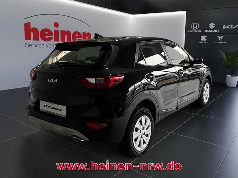 Neu Kia Stonic Edition 7 101 PS (74 kW) 2025 Schwarz SUV