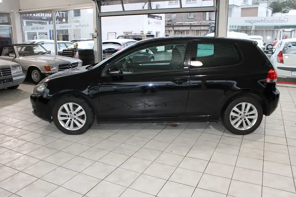 Gebraucht VW Golf VI Style 86 PS (63 kW) 2011 Schwarz Kleinwagen
