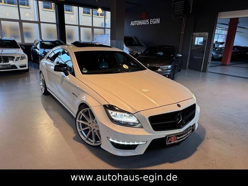 Gebraucht Mercedes CLS63 AMG AMG 557 PS (409 kW) 2011 Weiß Limousine