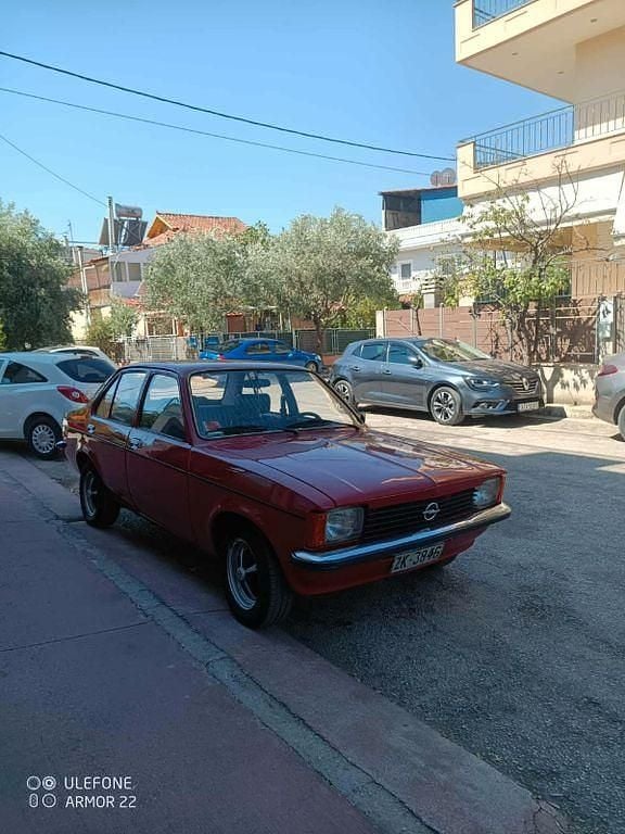 Rot Gebraucht 1978 Opel Kadett Limousine | 14.000 € - Bild 1/4