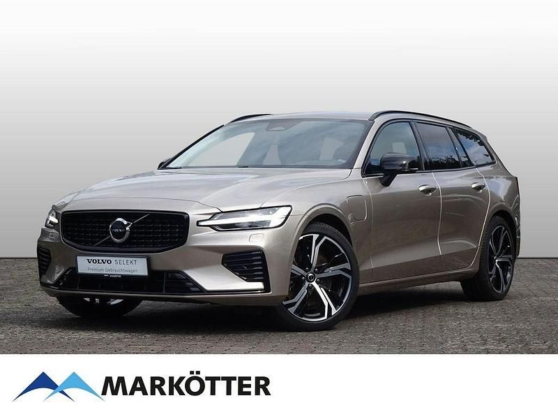 Grau Gebraucht 2024 Volvo V60 Plus Kombi | 44.890 € (Fairer Preis) - Bild 1/4