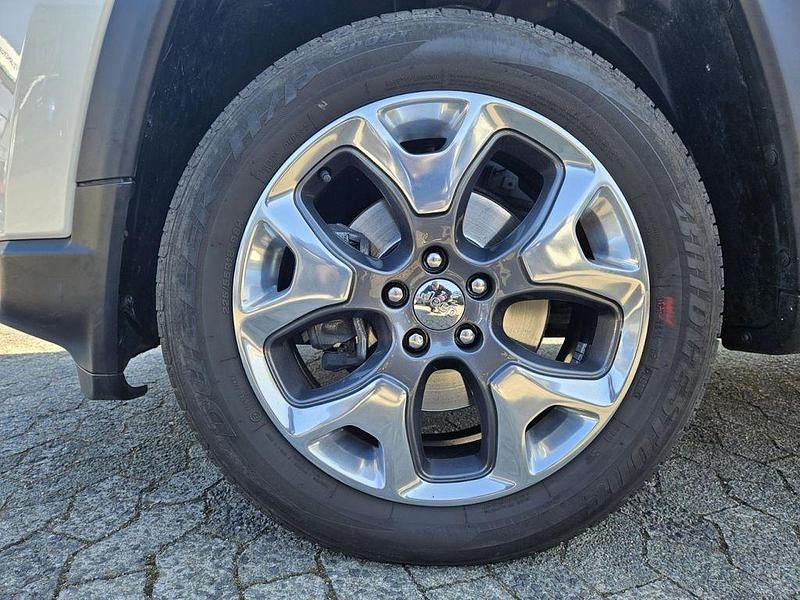 Gebraucht Jeep Compass Limited 170 PS (125 kW) 2018 Pearl white tricoat (weiß) SUV