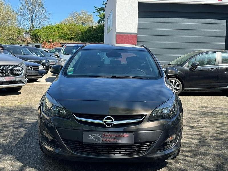 Gebraucht Opel Astra Style 140 PS (102 kW) 2015 Silber Limousine
