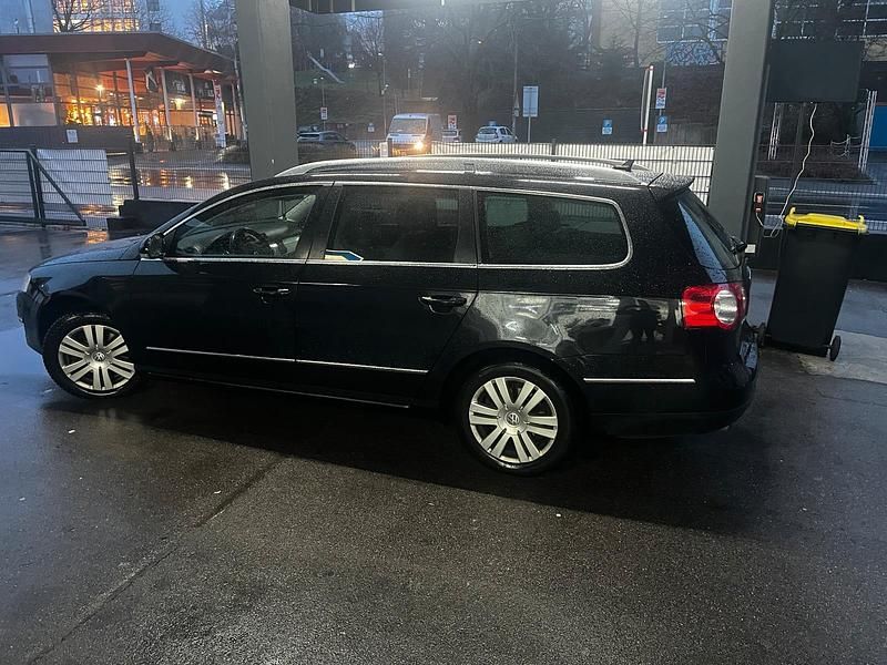 Schwarz Gebraucht 2008 VW Passat Kombi | 1.500 € (Superpreis) - Bild 1/4