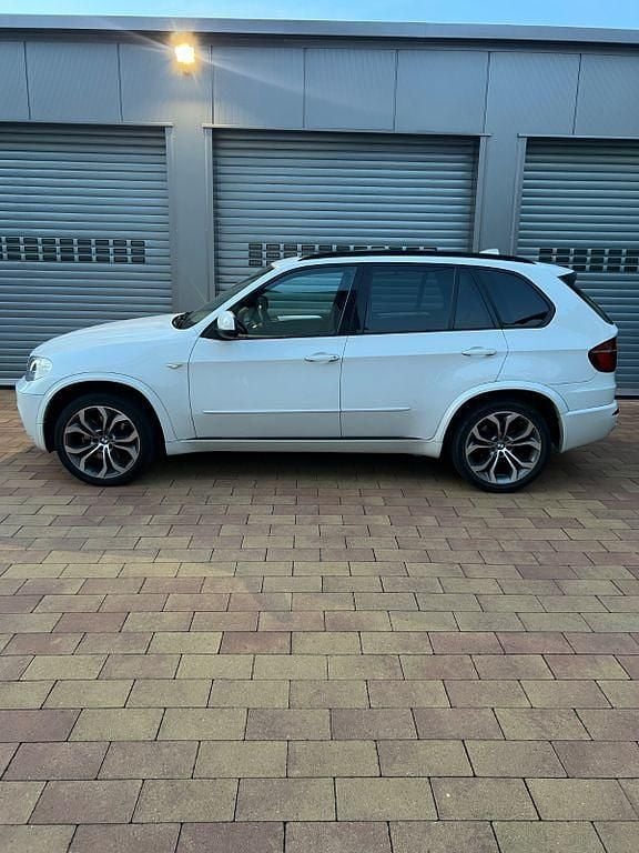 Weiß Gebraucht 2010 BMW X5 M Sport SUV | 17.500 € (Teuer) - Bild 1/4