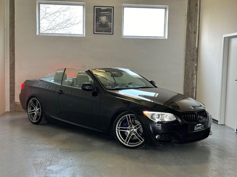 Gebraucht BMW 325 Cabriolet M Sport 218 PS (160 kW) 2011 Schwarz Cabrio
