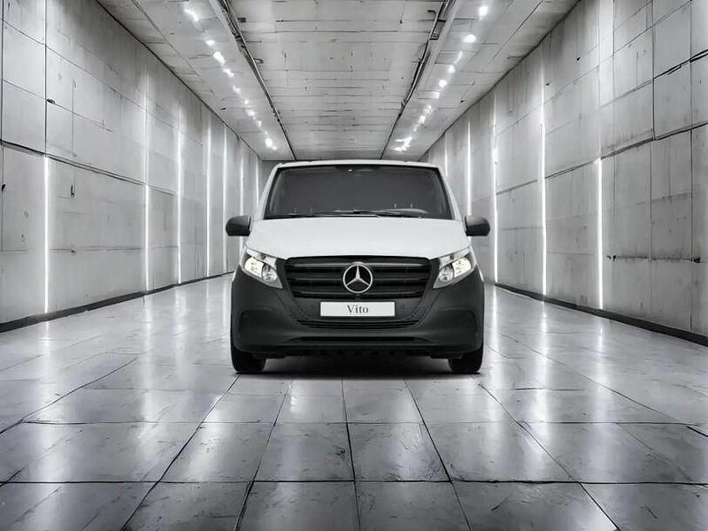 Weiß Gebraucht 2025 Mercedes Vito Van / Kleinbus | 30.940 € (Superpreis) - Bild 1/2
