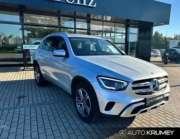 Gebraucht Mercedes GLC300 258 PS (189 kW) 2020 Silber SUV