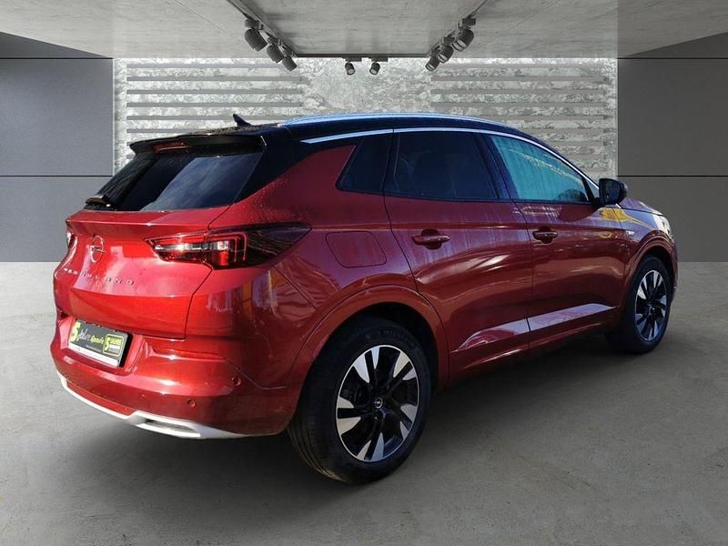 Gebraucht Opel Grandland X Ultimate 181 PS (133 kW) 2022 Rubin rot SUV