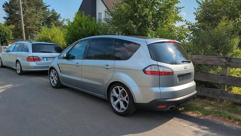 Gebraucht Ford S-MAX ST 220 PS (161 kW) 2007 Silber Van / Kleinbus