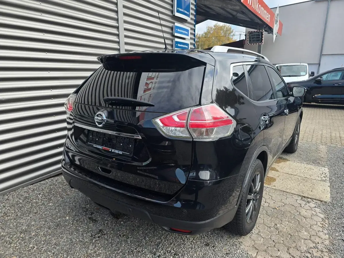 Gebraucht Nissan X-Trail 360º 163 PS (119 kW) 2016 Schwarz SUV