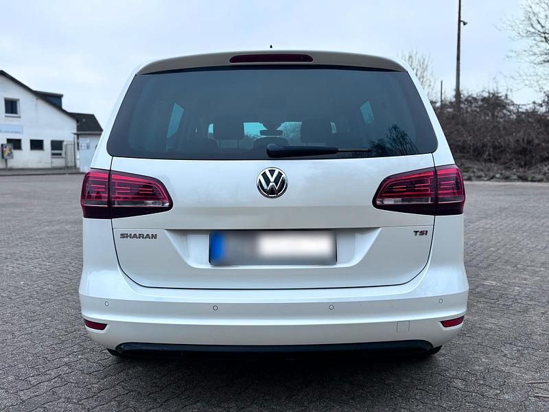 Gebraucht VW Sharan Allstar 150 PS (110 kW) 2016 Weiß Van / Kleinbus