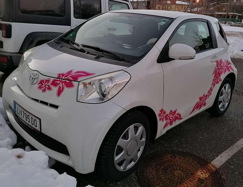 Gebraucht Toyota iQ 68 PS (50 kW) 2009 Weiß Kleinwagen