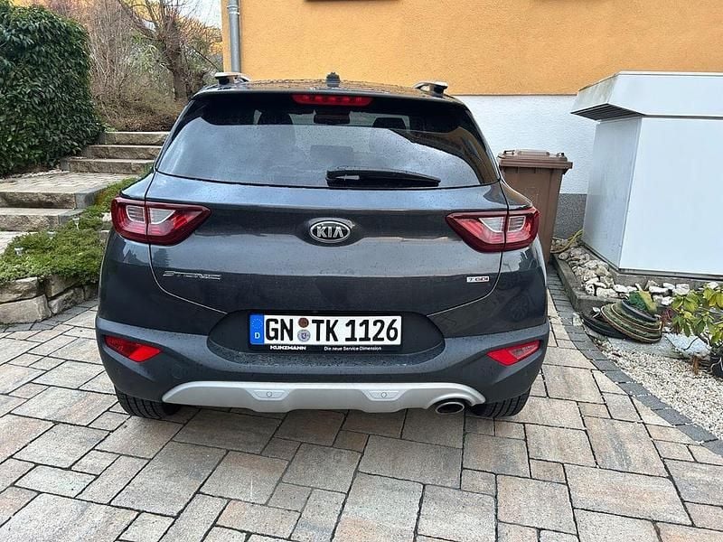 Gebraucht Kia Stonic Platinum Edition 120 PS (88 kW) 2018 Schwarz SUV