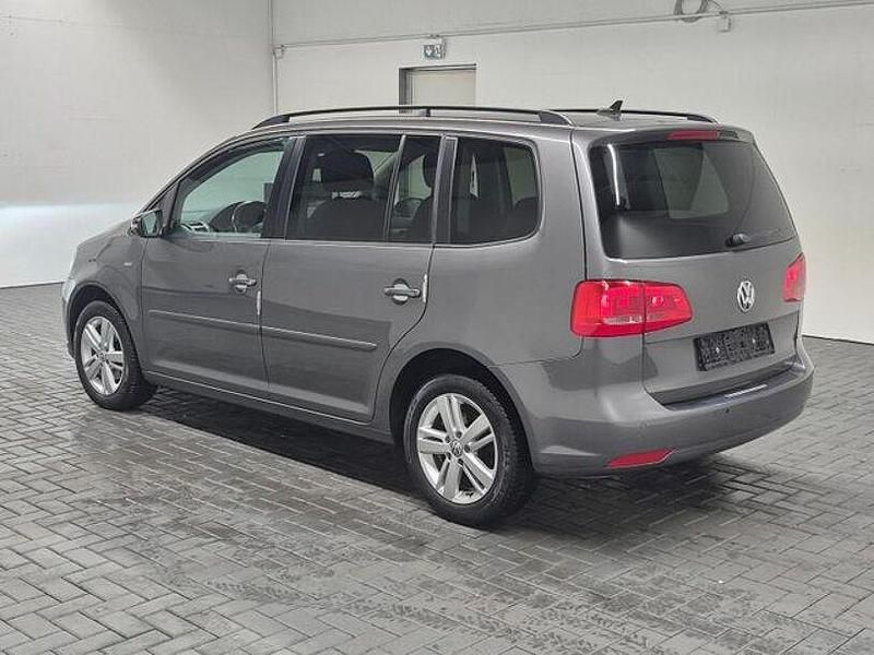 Gebraucht VW Touran Match 105 PS (77 kW) 2012 Peppergraumet. Van / Kleinbus