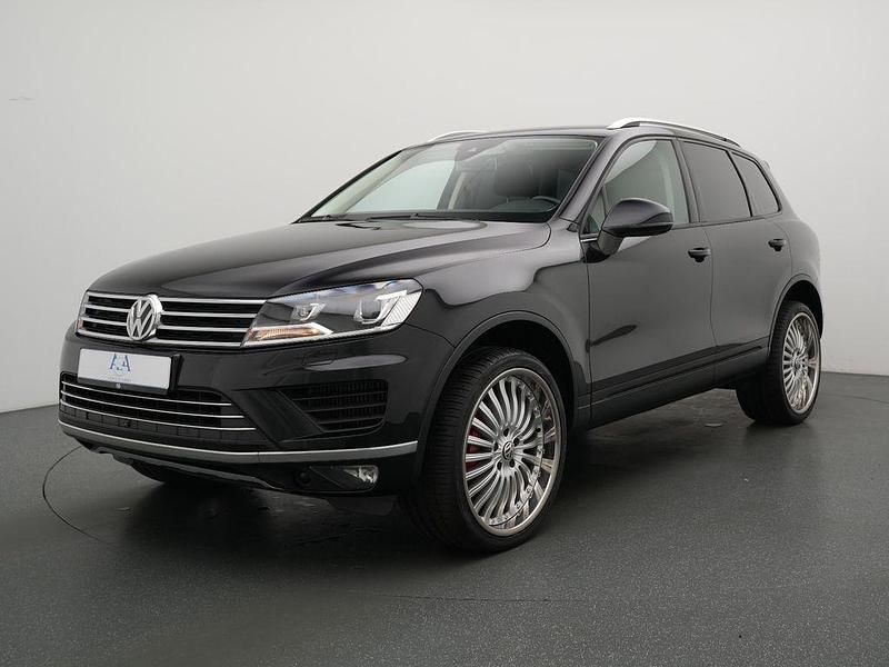 Schwarz Gebraucht 2015 VW Touareg SUV | 18.990 € (Superpreis) - Bild 1/3