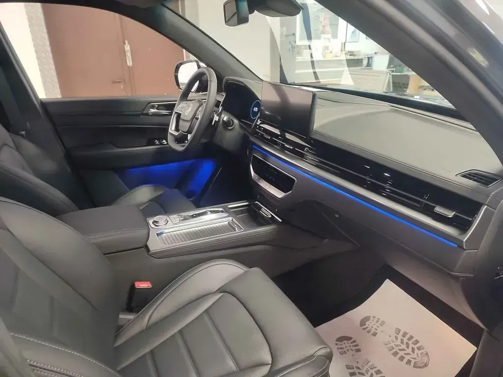 Neu KGM Rexton 203 PS (149 kW) 2026 Grau SUV