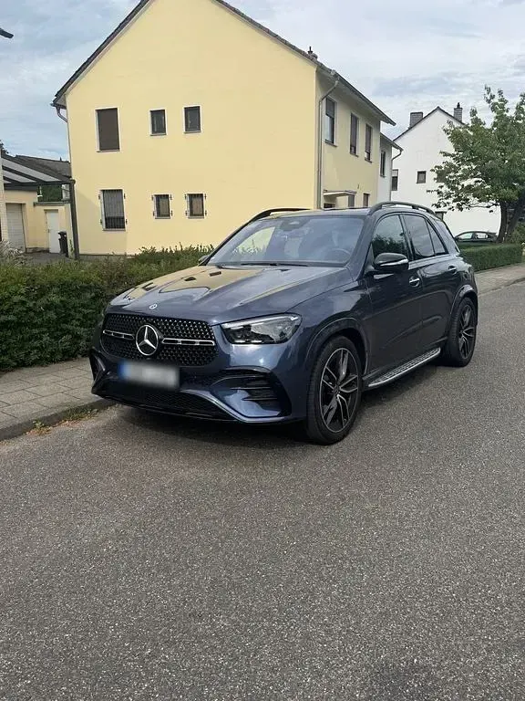Gebraucht Mercedes GLE450 367 PS (269 kW) 2025 Blau SUV