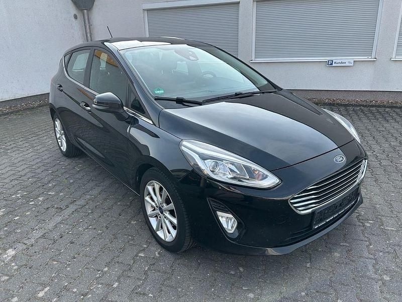 Gebraucht Ford Fiesta Titanium 120 PS (88 kW) 2018 Schwarz Kleinwagen