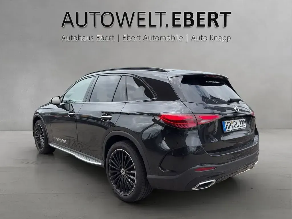 Gebraucht Mercedes GLC450 AMG 367 PS (269 kW) 2026 Schwarz SUV