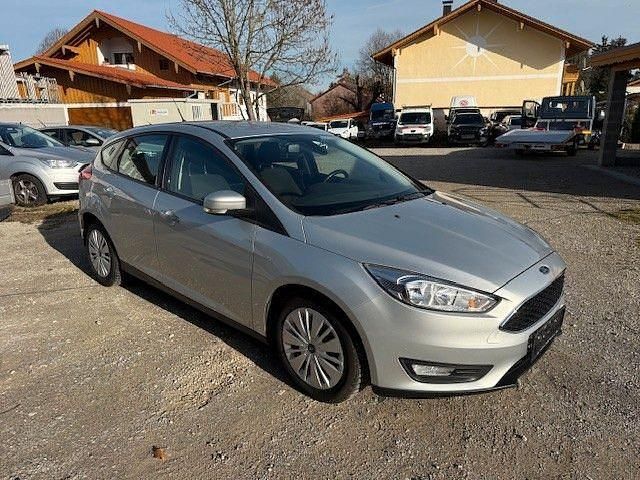 Gebraucht Ford Focus 101 PS (74 kW) 2014 Grau Limousine