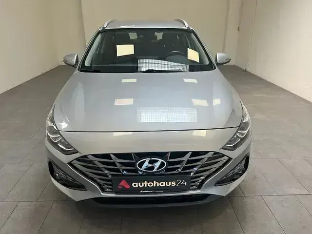 Gebraucht Hyundai i30 Trend 160 PS (117 kW) 2023 Silber Kombi