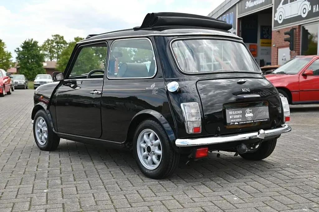 Usata Mini 1300 53 CV (38 kW) 1993 Nero Utilitaria