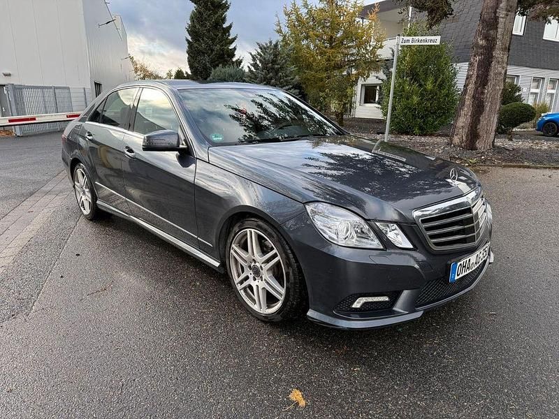 Gebraucht Mercedes E350 Avantgarde 231 PS (169 kW) 2009 Grau Limousine