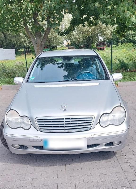 Gebraucht Mercedes C320 Elegance 218 PS (160 kW) 2001 Silber Limousine