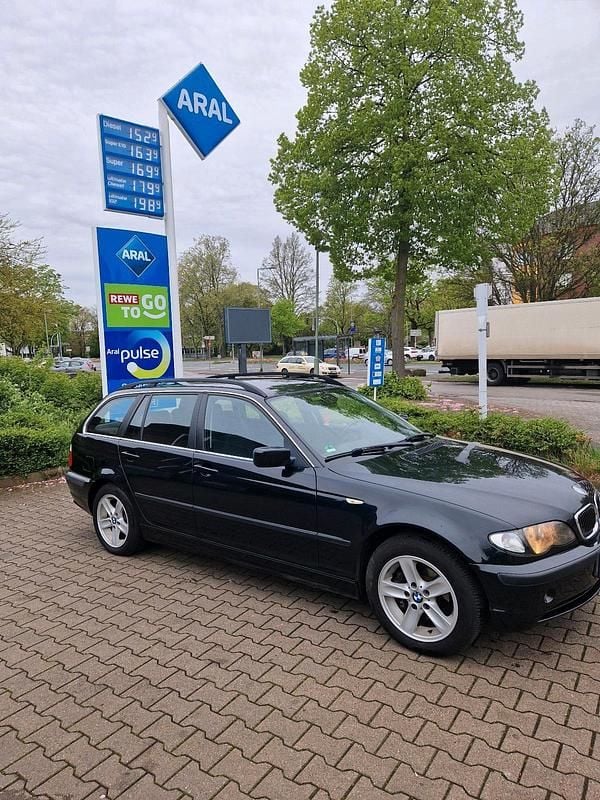 Gebraucht BMW 320 140 PS (102 kW) 2002 Schwarz Kombi