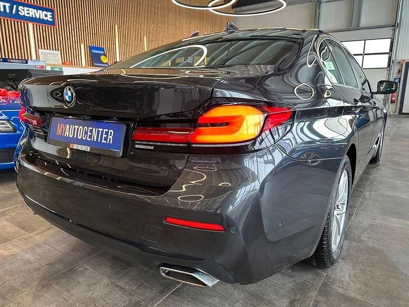 Gebraucht BMW 530 286 PS (210 kW) 2022 Grau Limousine