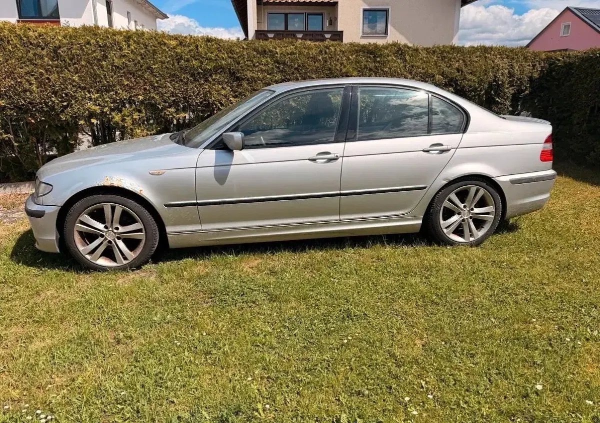 Gebraucht BMW 320 170 PS (125 kW) 2005 Silber Limousine