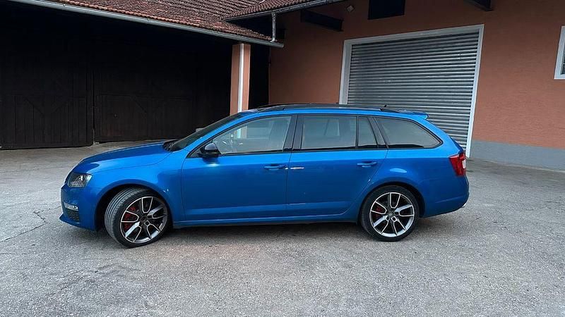 Gebraucht Skoda Octavia RS 184 PS (135 kW) 2014 Blau Kleinwagen