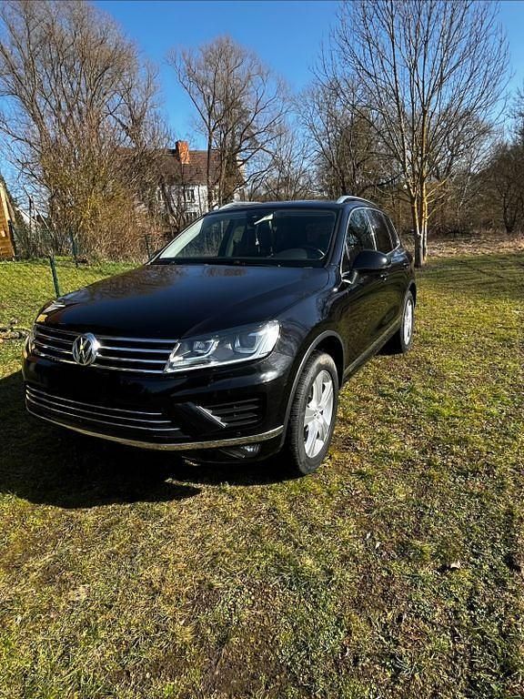 Gebraucht VW Touareg 262 PS (192 kW) 2015 Schwarz SUV