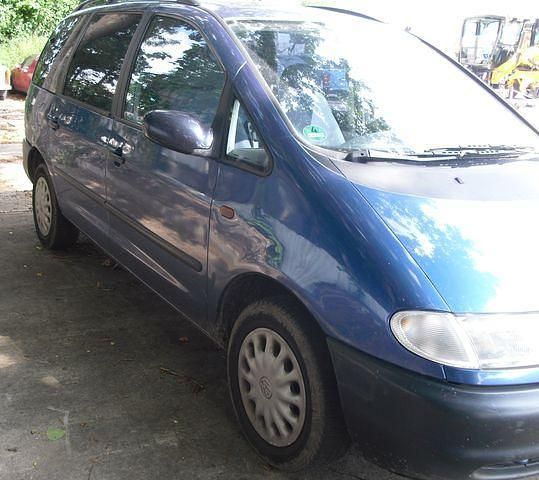 Gebraucht VW Sharan 116 PS (85 kW) 1995 Blau metallic Van / Kleinbus