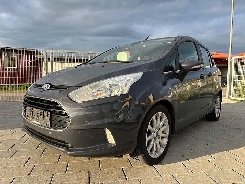 Grau Gebraucht 2014 Ford B-MAX Titanium Van / Kleinbus | 3.420 € (Superpreis) - Bild 1/4