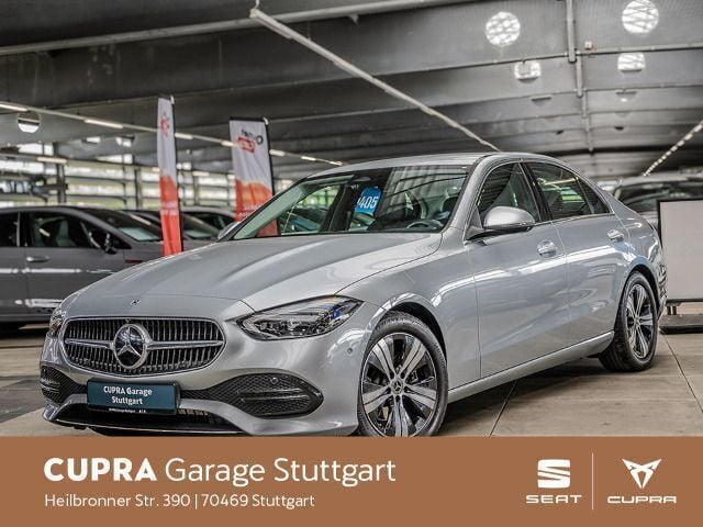 Grau Gebraucht 2022 Mercedes C180 Avantgarde Limousine | 34.930 € (Etwas zu teuer) - Bild 1/4