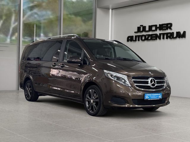 Braun Gebraucht 2017 Mercedes V250 Edition Van / Kleinbus | 37.490 € (Superpreis) - Bild 1/4