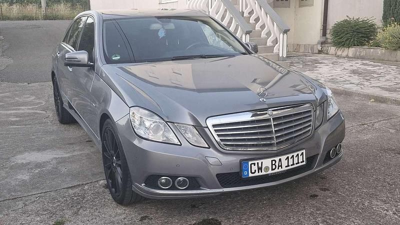 Usata Mercedes E250 Elegance 204 CV (150 kW) 2009 Berlina
