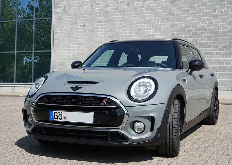 Grau Gebraucht 2016 Mini John Cooper Works Clubman Kombi | 11.998 € (Fairer Preis) - Bild 1/4