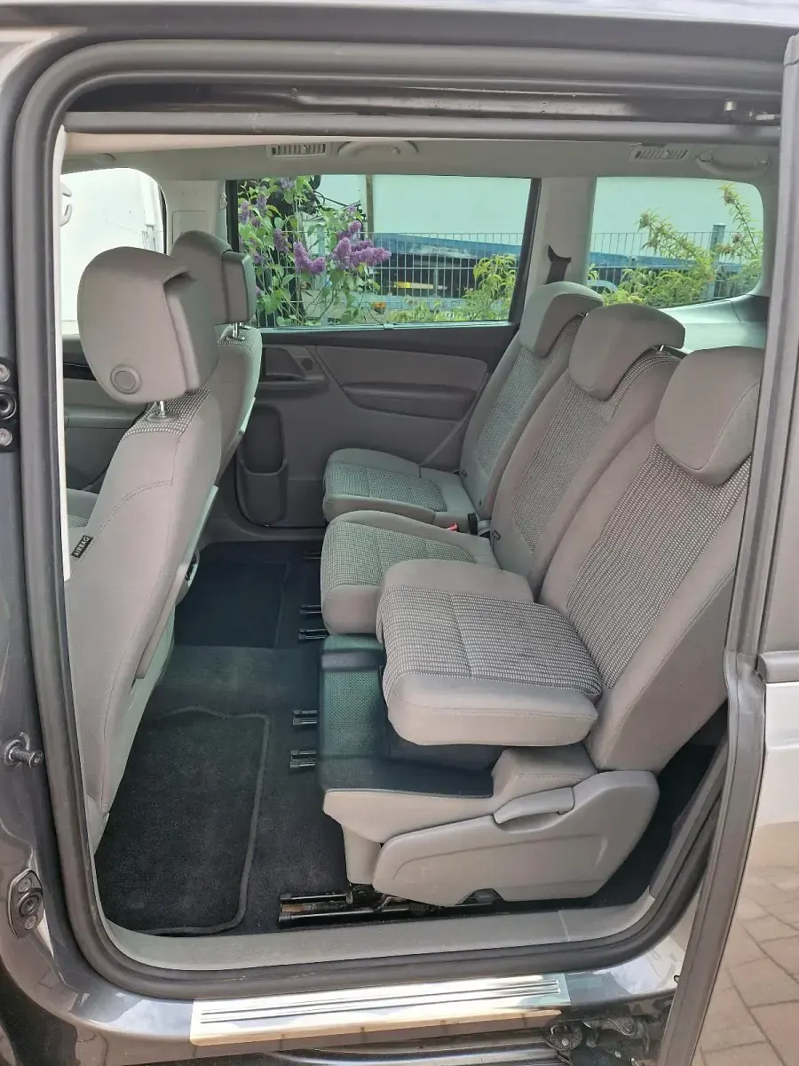 Gebraucht Seat Alhambra 116 PS (85 kW) 2015 Grau Van / Kleinbus