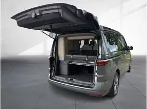 Neu VW California California 150 PS (110 kW) 2025 Grau (indiumgrau metallic) Van