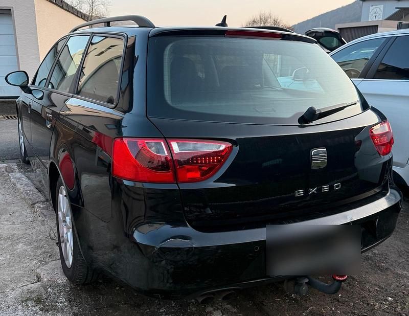 Gebraucht Seat Exeo 143 PS (105 kW) 2012 Schwarz Kombi