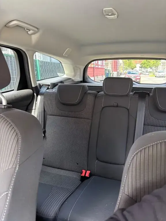 Gebraucht Ford Focus Titanium 105 PS (77 kW) 2013 Silber Limousine