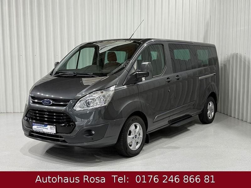Grau Gebraucht 2016 Ford Tourneo Titanium Van / Kleinbus | 18.950 € (Superpreis) - Bild 1/4