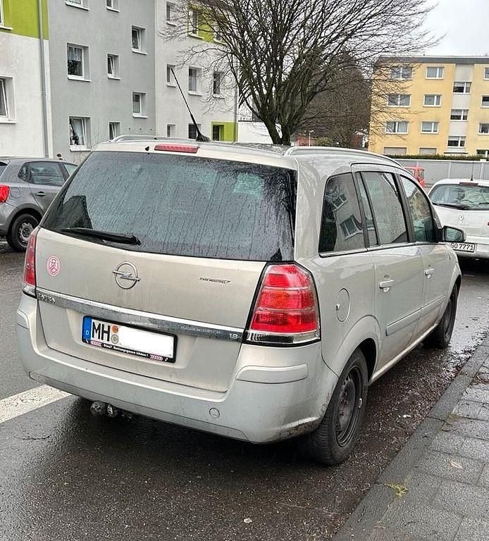 Gebraucht Opel Zafira Edition+ 140 PS (102 kW) 2007 Grau Van / Kleinbus